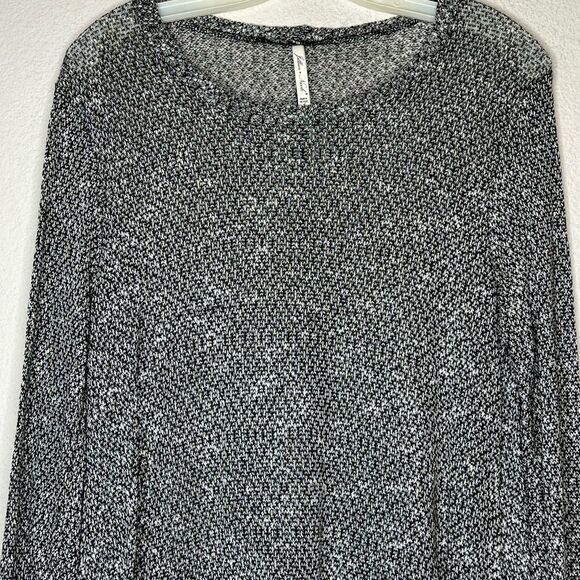 Jillian Nicole Sweater - Picture 3 of 7